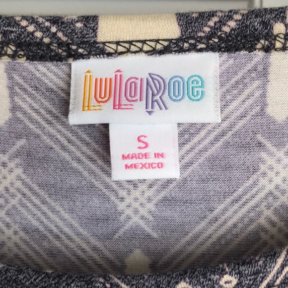 LIKE NEW LULAROE JULIA! - Picture 2 of 3